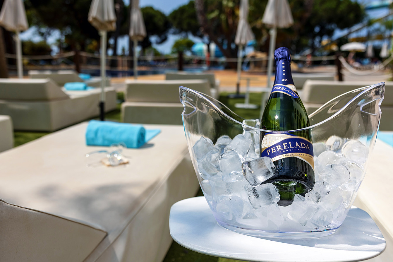 007_alta_playacartaya Royal Service.jpg